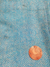 Cargar imagen en el visor de la galería, Poncho 100% lana