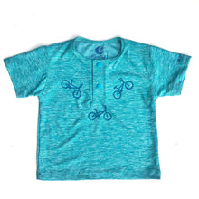 Cargar imagen en el visor de la galería, Polera turquesa cuello redondo manga corta