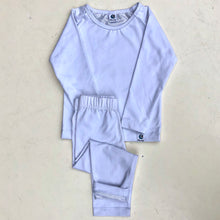 Cargar imagen en el visor de la galería, Conjunto calza y camiseta primera capa blanca