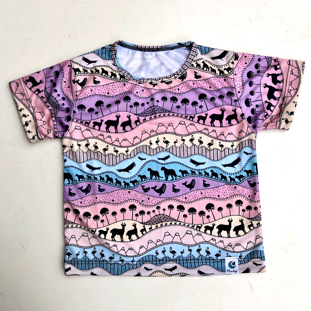 Polera Mujer Flora y fauna Olivia manga corta y cuello redondo